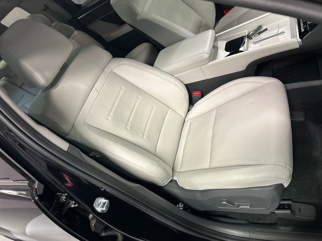 Used 2025 Hyundai Santa Fe Limited image 26