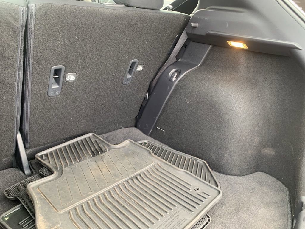 Used 2024 Nissan Kicks S image 37