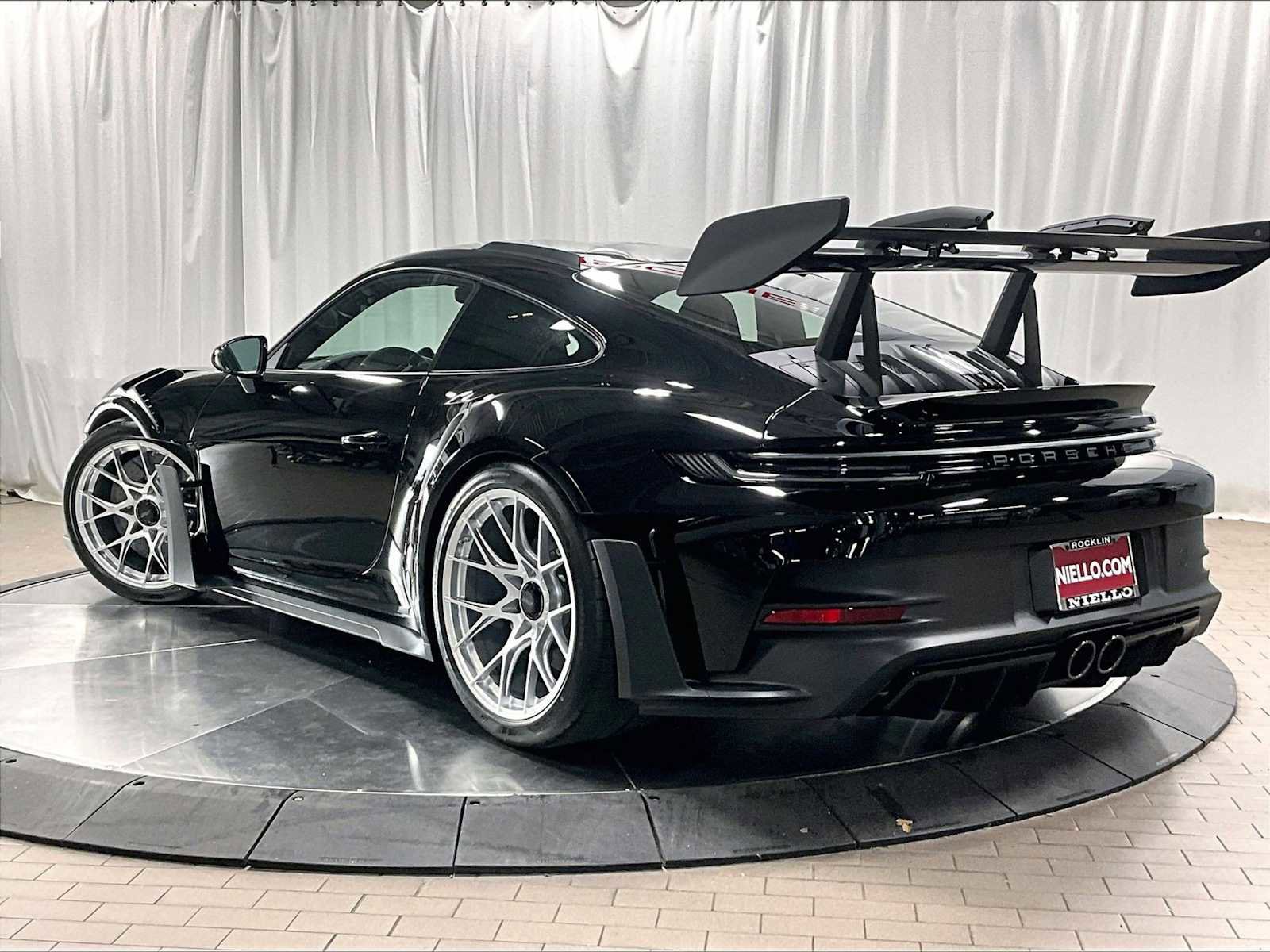 Used 2025 Porsche 911 GT3 RS image 3