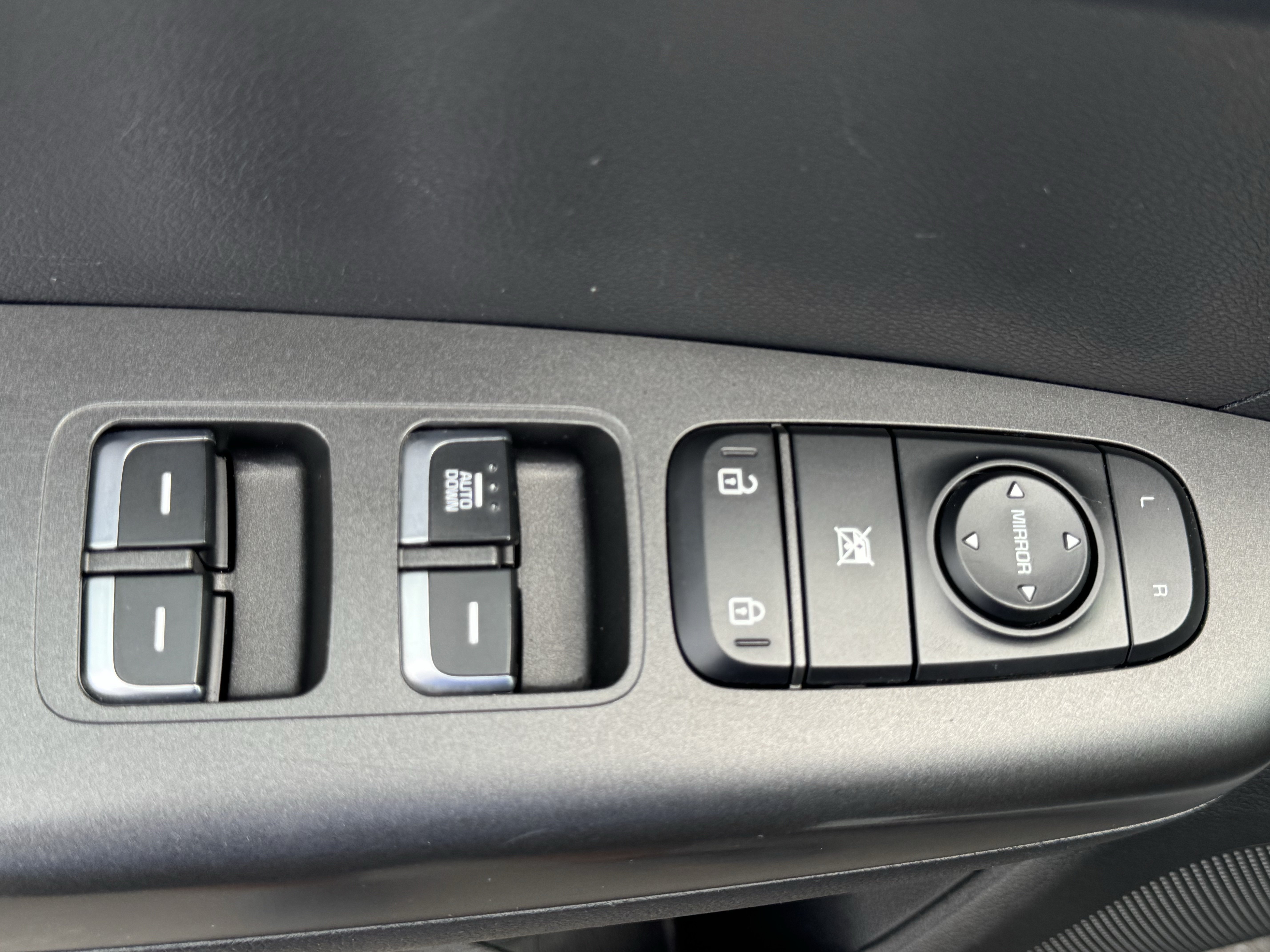 Used 2019 Kia Sportage LX AWD/4WD image 16