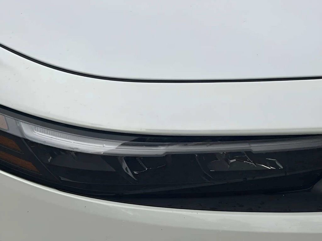 Used 2023 Honda Accord Sport image 25