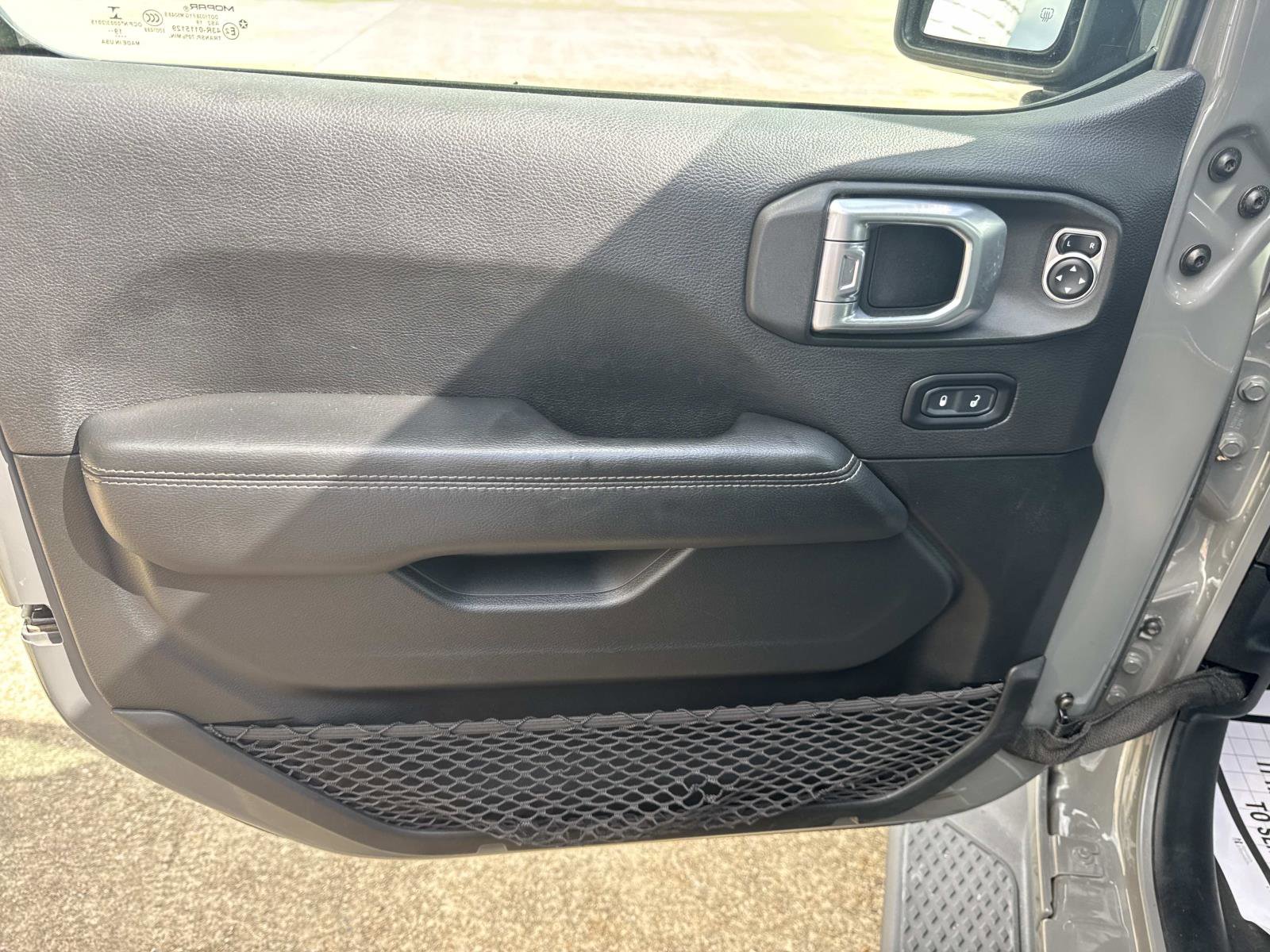 Used 2020 Jeep Gladiator Overland AWD/4WD image 18