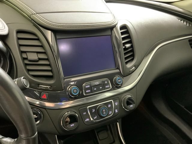 Used 2018 Chevrolet Impala LT FWD image 18