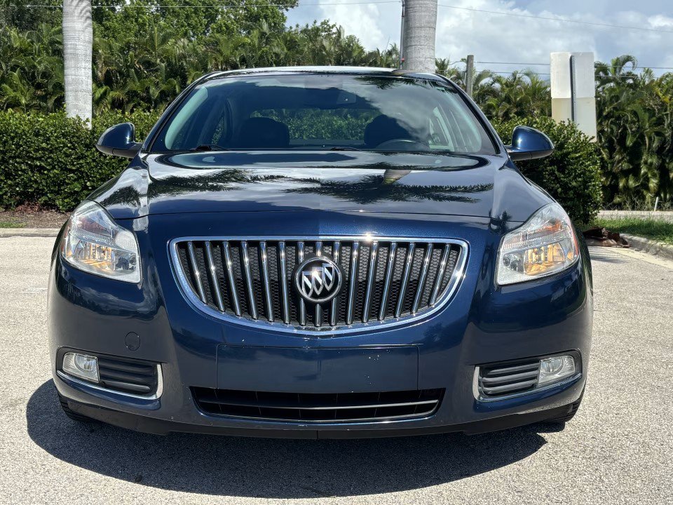 Used 2011 Buick Regal CXL w/ RL3 Preferred Equipment Group FWD image 3