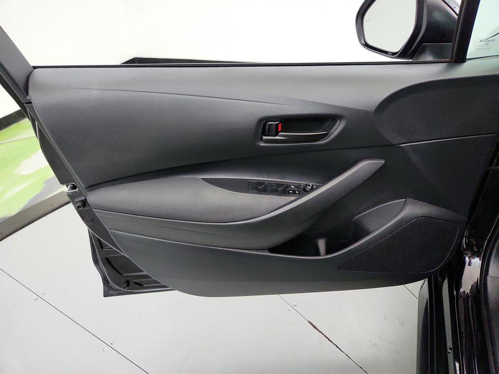 Used 2026 Toyota Corolla LE FWD image 22