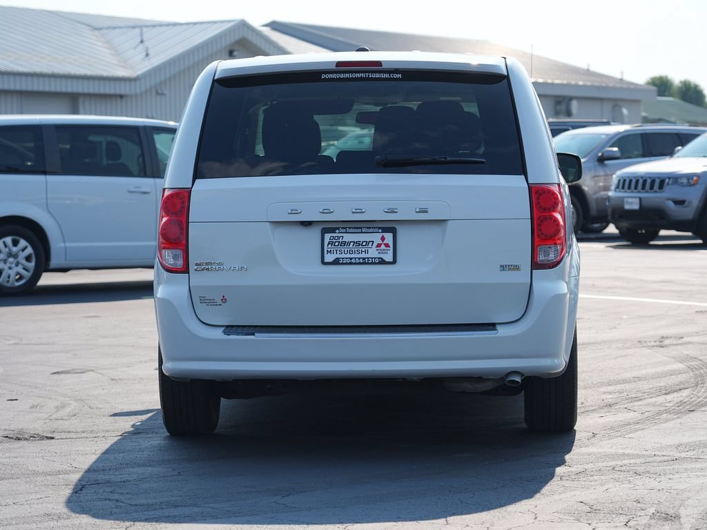 Used 2018 Dodge Grand Caravan SE w/ UConnect Hands-Free Group FWD image 4