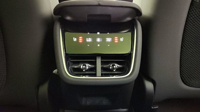 New 2026 Volvo EX90 Ultra AWD/4WD image 30
