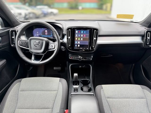 Used 2024 Volvo XC40 B5 Core AWD/4WD image 25