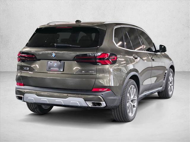 Used 2026 BMW X5 xDrive40i w/ Parking Assistance Package AWD/4WD image 5