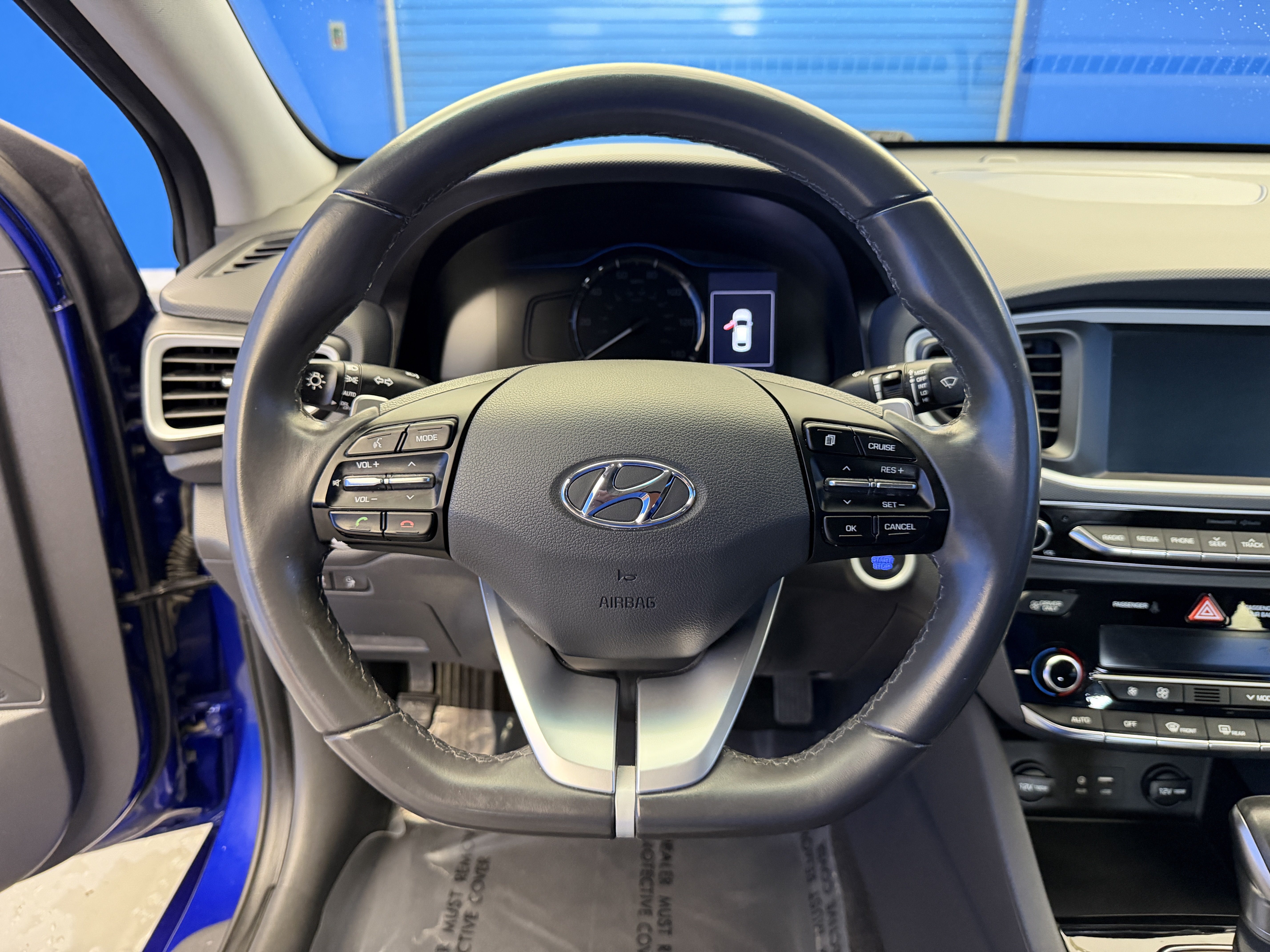 Used 2019 Hyundai Ioniq Plug-In Hybrid FWD image 14
