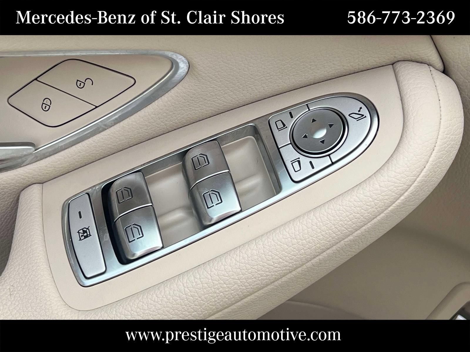 Used 2021 Mercedes-Benz GLC 300 4MATIC image 17