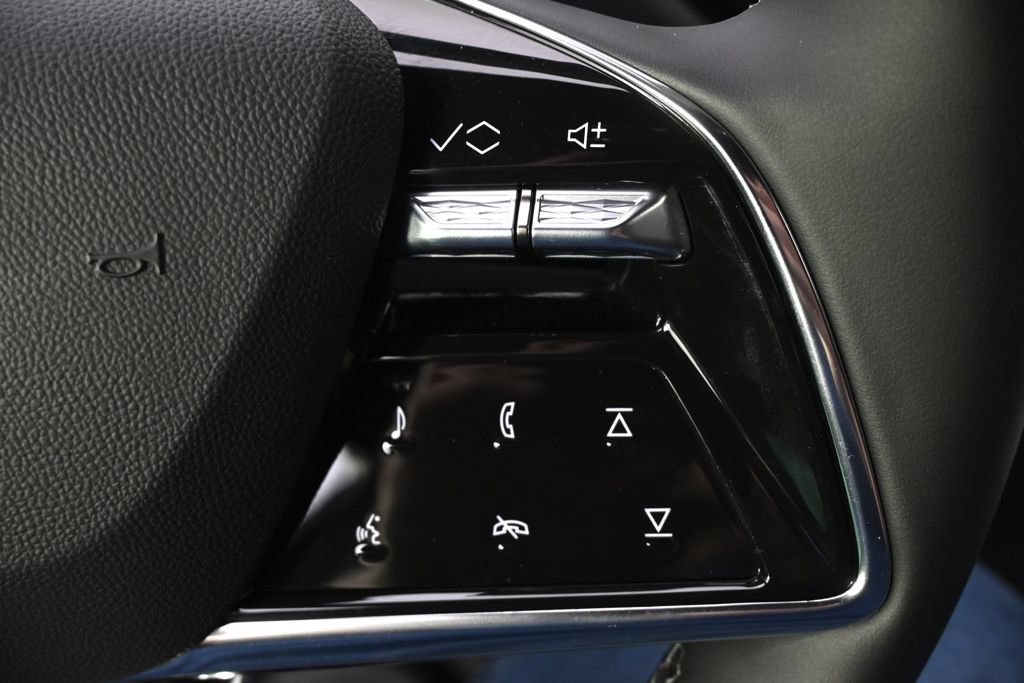 New 2026 Cadillac Lyriq Premium Sport w/ LPO, Floor Liner Package AWD/4WD image 34
