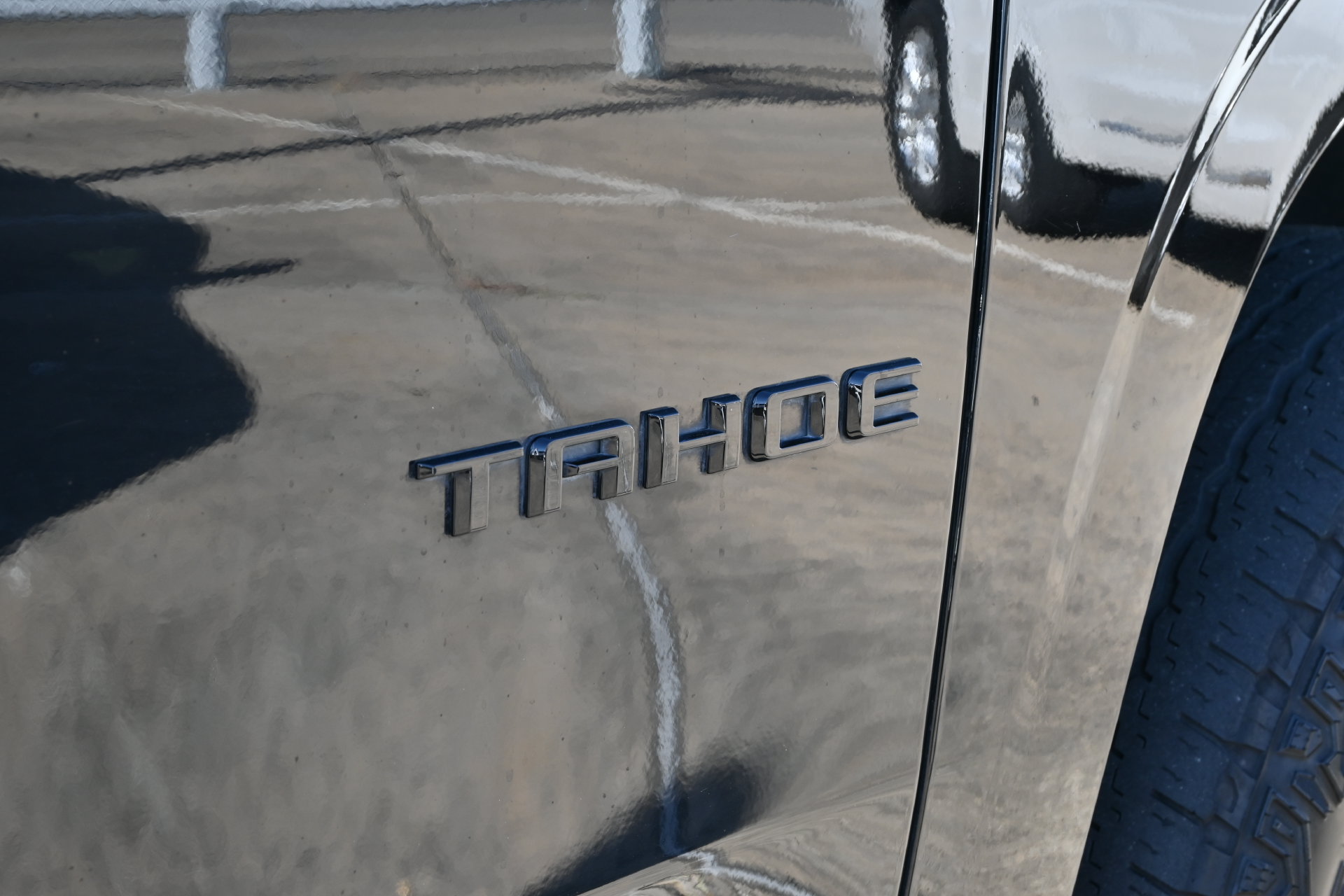 Used 2024 Chevrolet Tahoe Z71 w/ Off-Road Capability Package AWD/4WD image 22