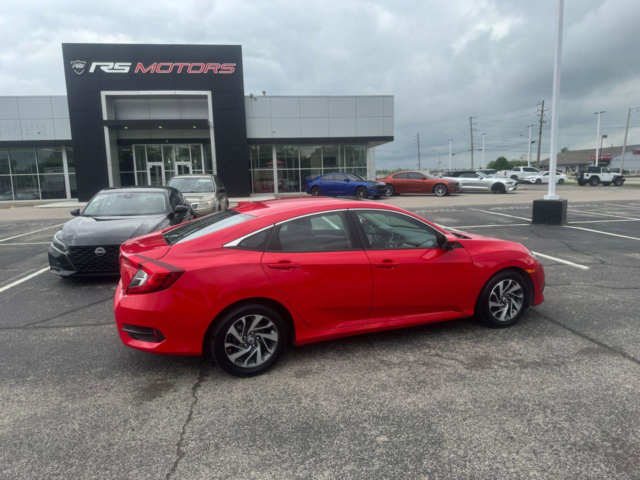 Used 2018 Honda Civic EX image 6