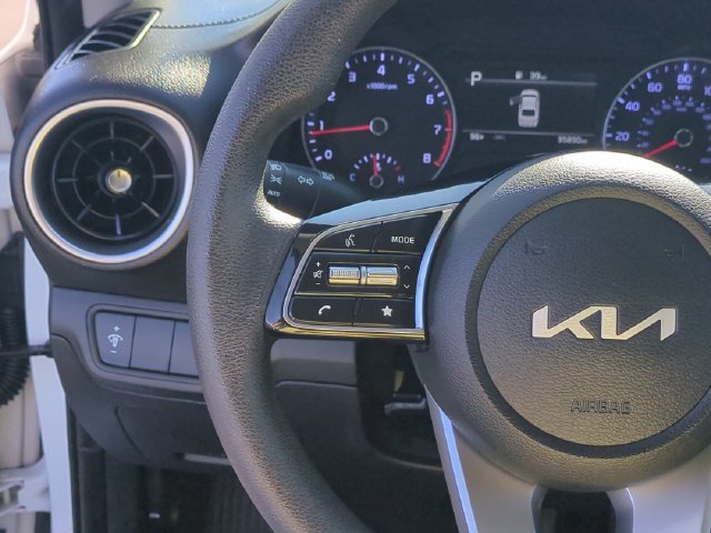 Certified 2023 Kia Forte LXS FWD image 18
