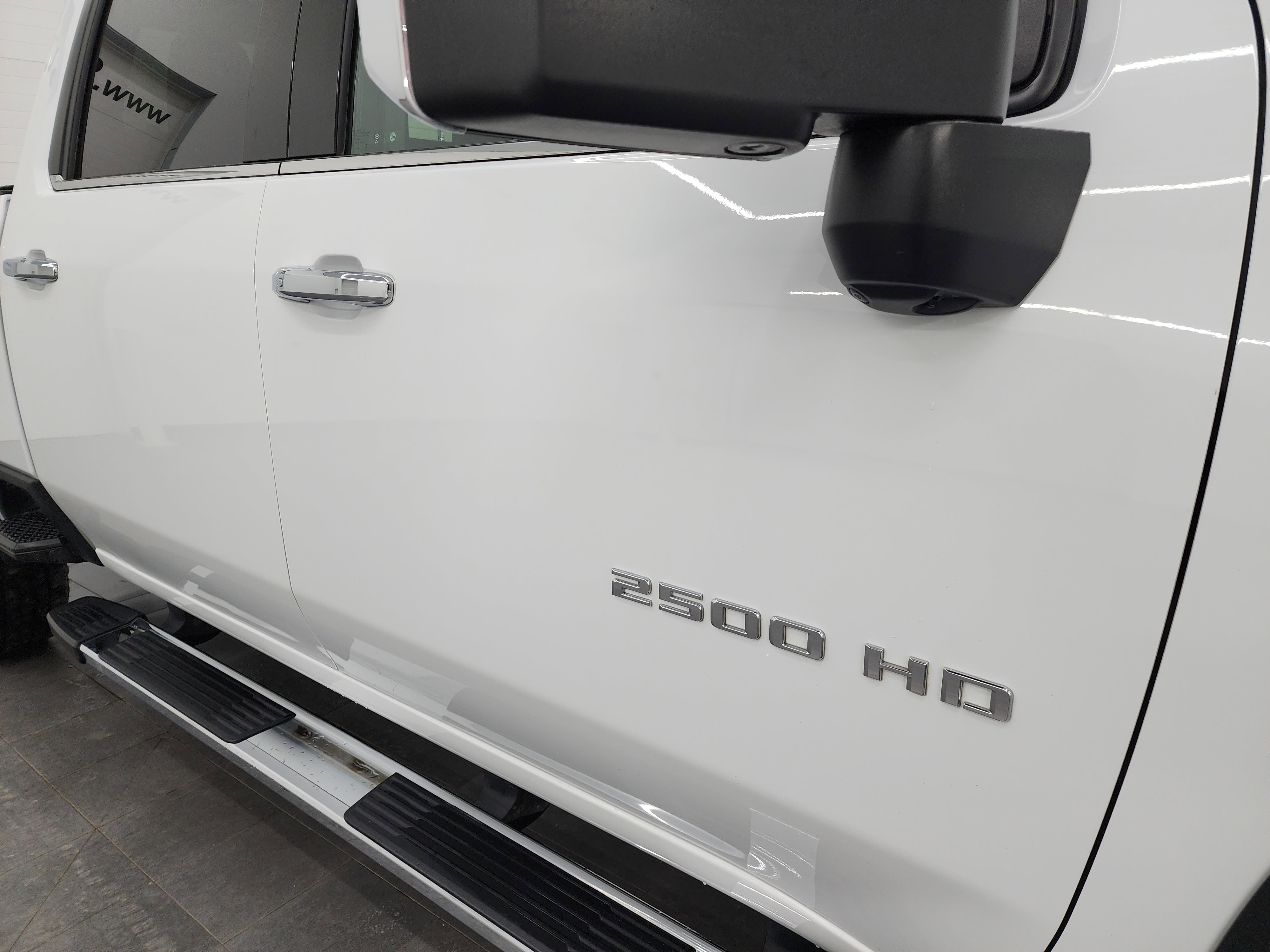 Used 2024 Chevrolet Silverado 2500 LTZ w/ LTZ Plus Package image 29