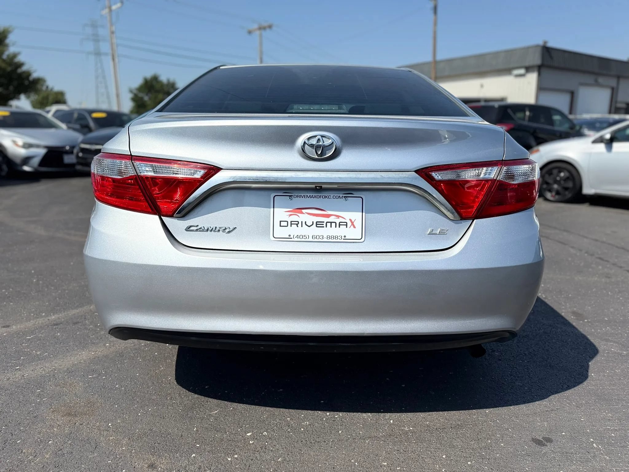 Used 2016 Toyota Camry LE FWD image 4