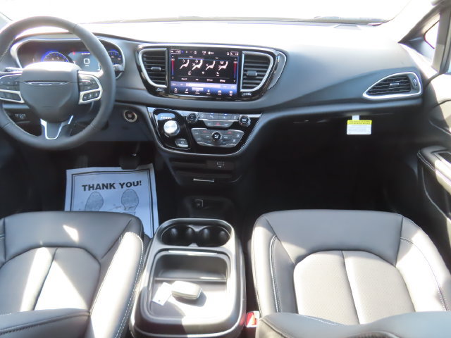 New 2027 Chrysler Pacifica LX FWD image 24