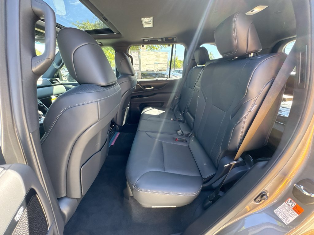 New 2026 Lexus LX 700h Luxury AWD/4WD image 31