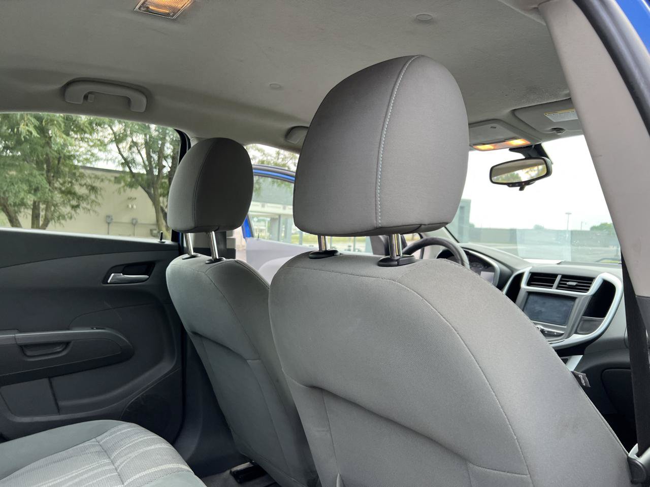 Used 2017 Chevrolet Sonic LT FWD image 27