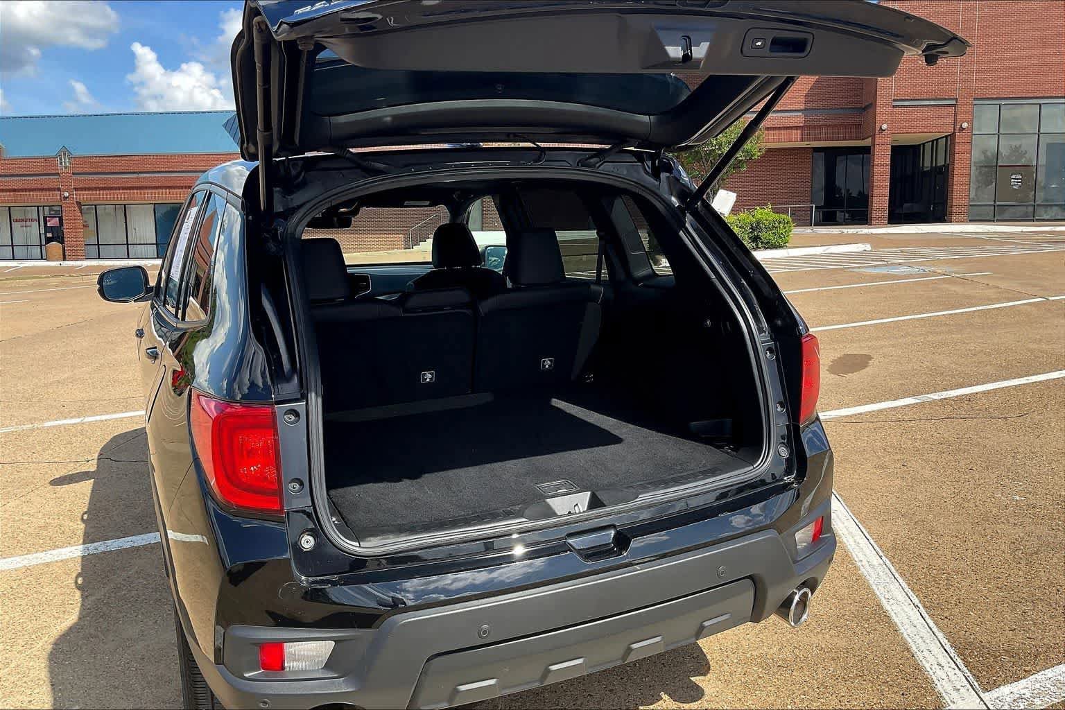 Used 2024 Honda Passport EX-L image 18