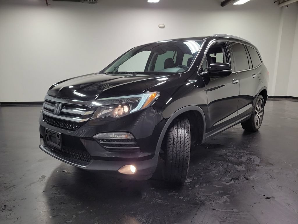 Used 2018 Honda Pilot Touring image 4