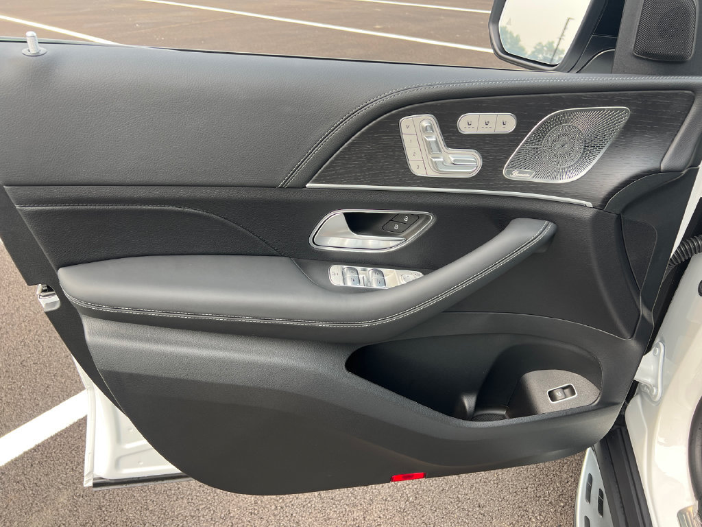 New 2026 Mercedes-Benz GLS 450 4MATIC image 10