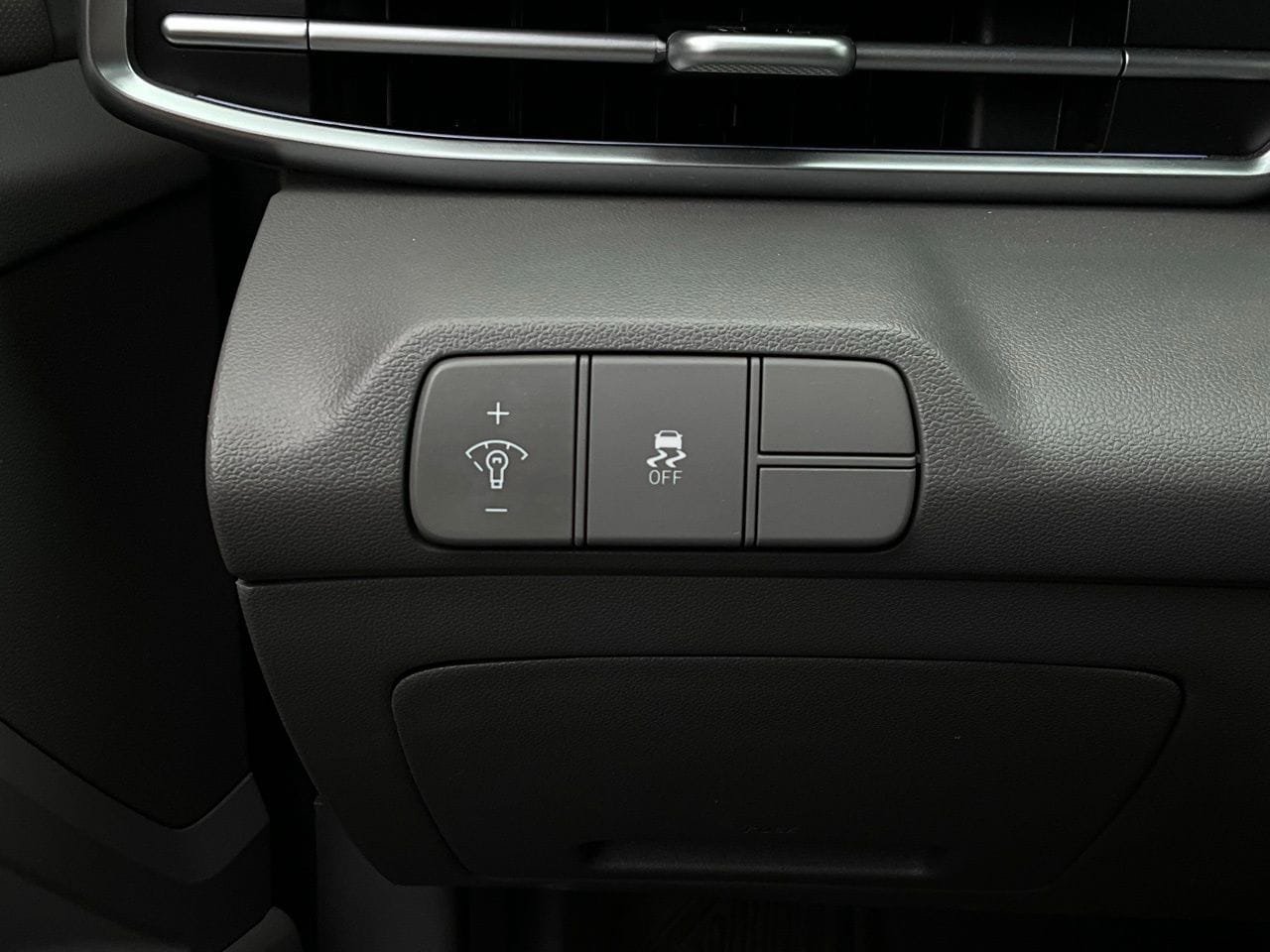 Used 2025 Hyundai Elantra SEL image 22