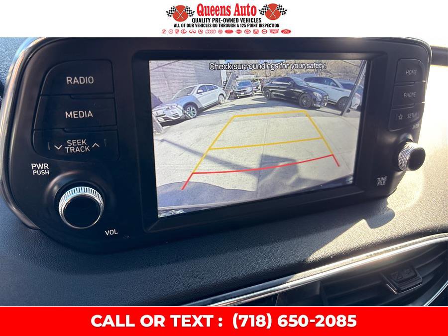Used 2020 Hyundai Santa Fe SE image 35