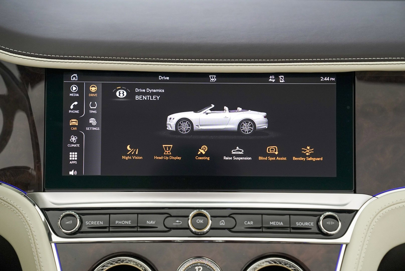 Used 2023 Bentley Continental GT Azure image 29