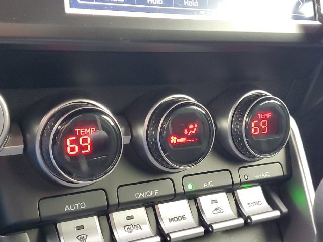 Used 2023 Toyota GR86 Premium w/ ALL Weather Mat Package (TMS) RWD image 22