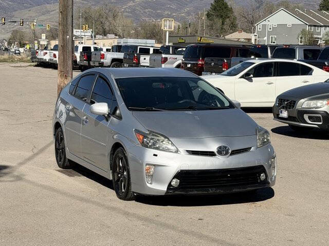 Used 2012 Toyota Prius Five image 2