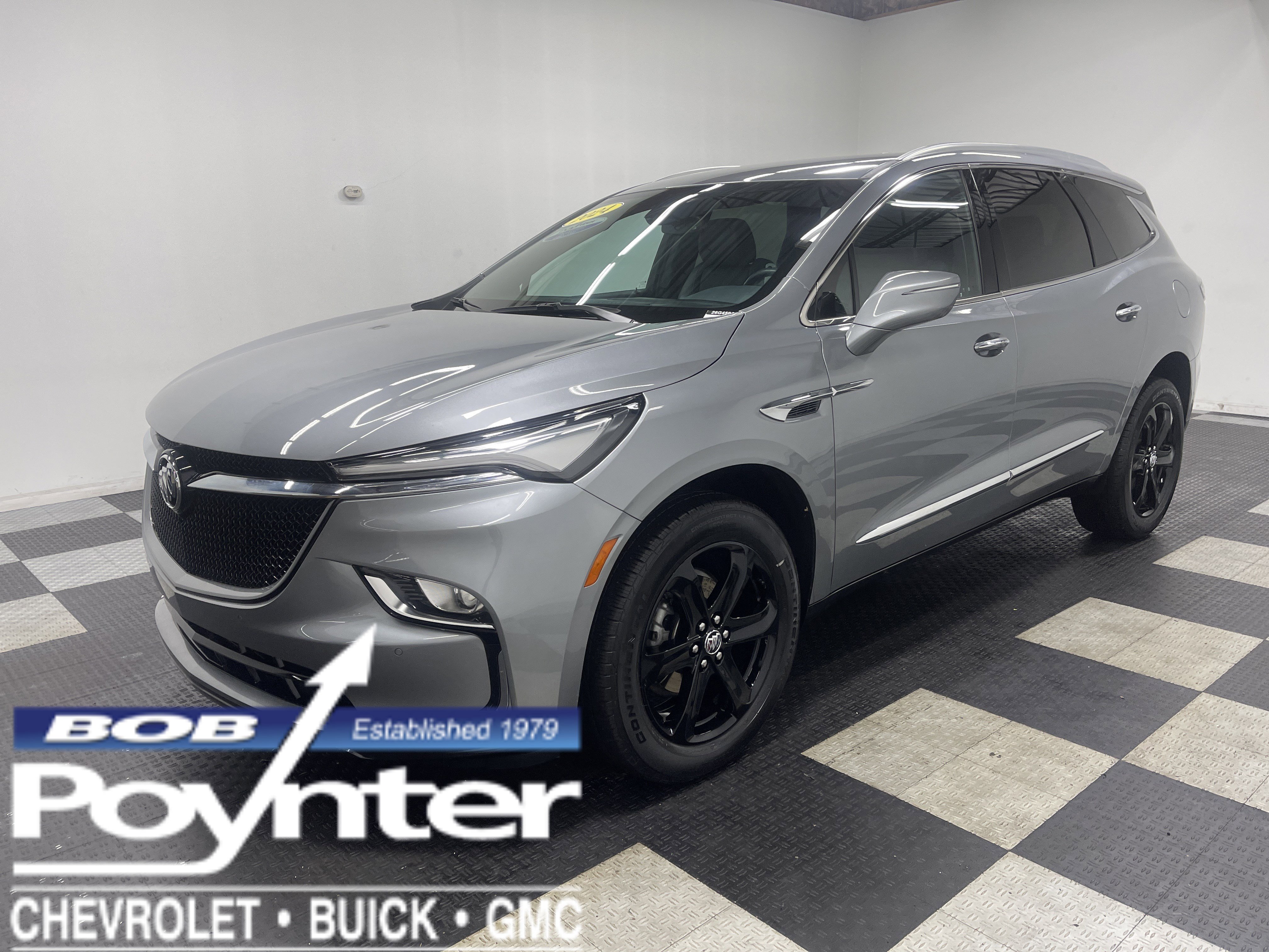 Used 2024 Buick Enclave Essence w/ Sport Touring Edition image 1