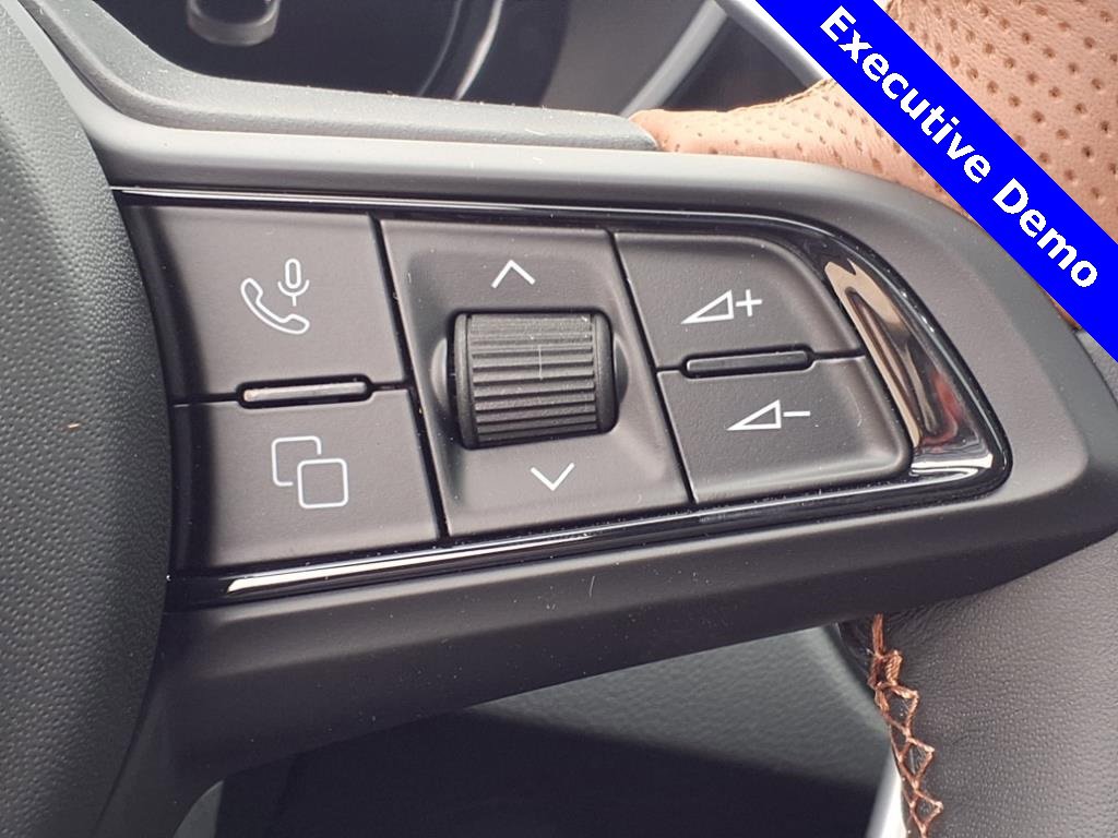 New 2025 Alfa Romeo Giulia w/ Driving Assist Package image 20