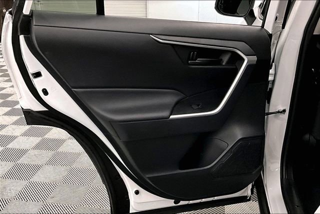 Used 2025 Toyota RAV4 LE image 22