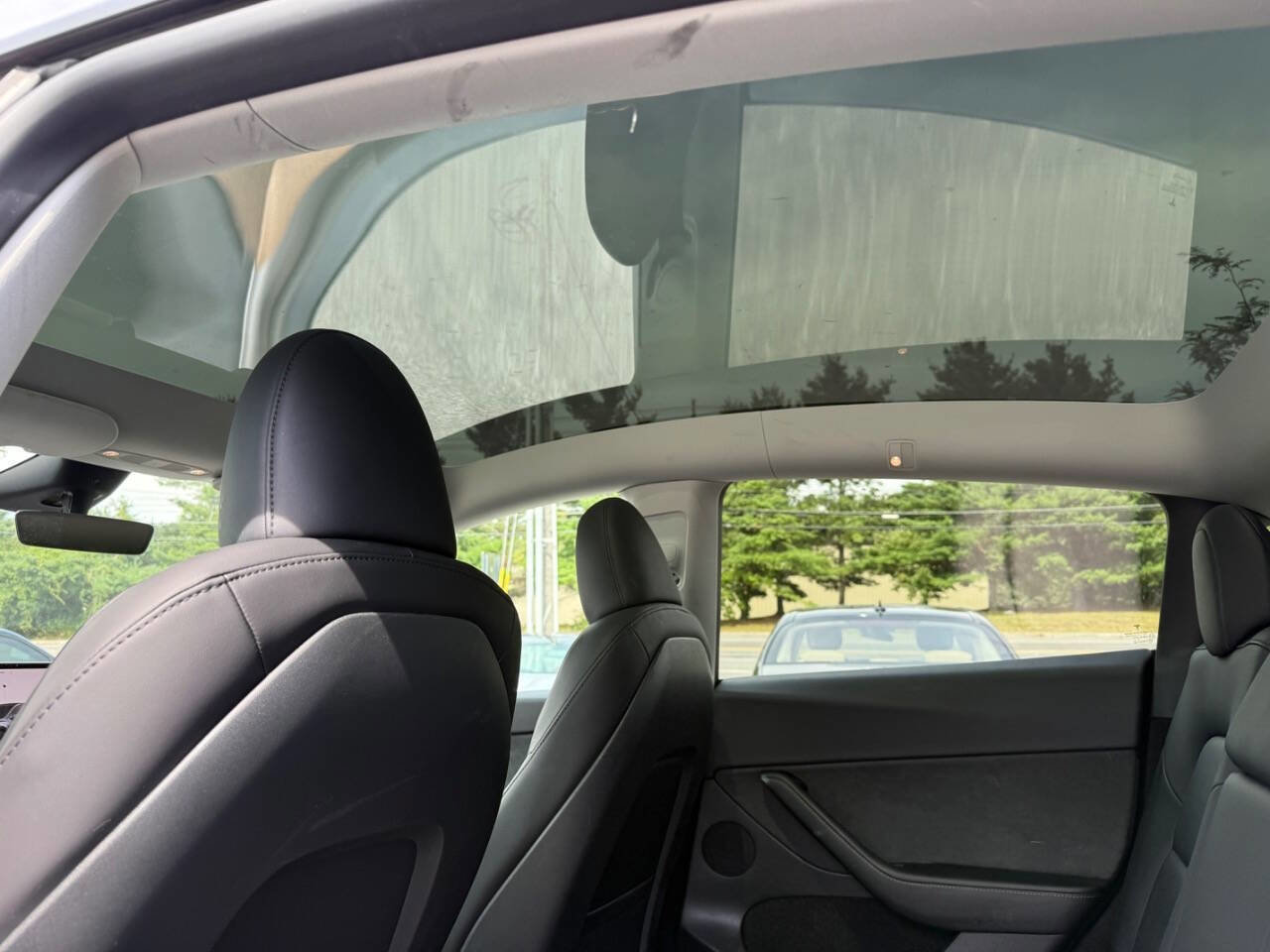 Used 2025 Tesla Model Y Long Range image 16