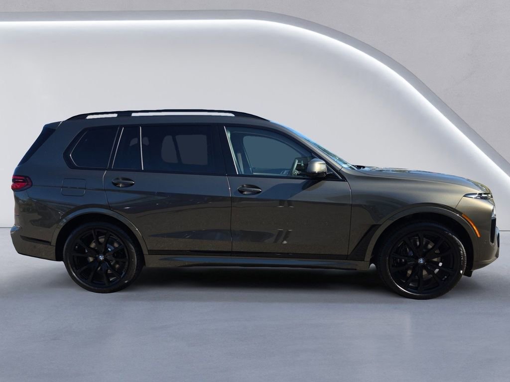 New 2026 BMW X7 xDrive40i w/ M Sport Package image 3
