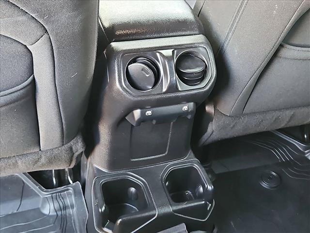 Used 2018 Jeep Wrangler Unlimited Sport S AWD/4WD image 16