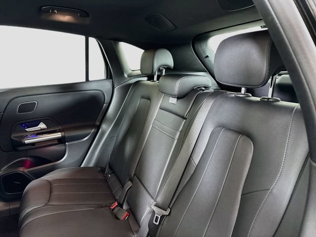 Used 2021 Mercedes-Benz GLA 250 4MATIC image 24