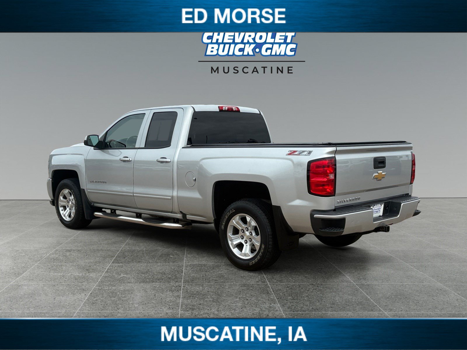 Used 2017 Chevrolet Silverado 1500 LT w/ All Star Edition AWD/4WD image 3