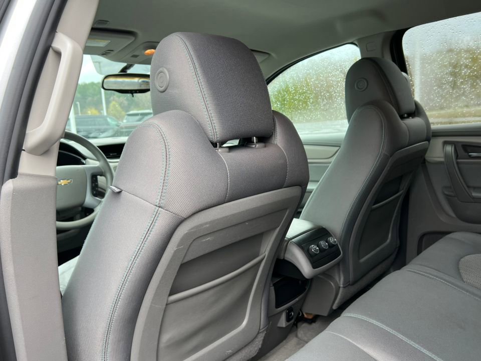 Used 2017 Chevrolet Traverse LS FWD image 26