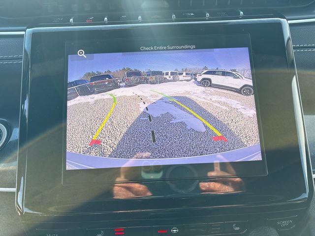 Used 2022 Jeep Grand Cherokee Altitude image 25