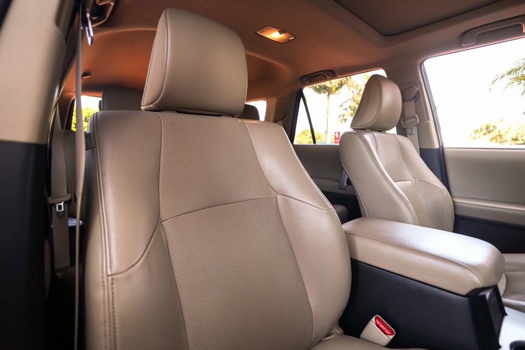 Used 2018 Toyota 4Runner Limited AWD/4WD image 49