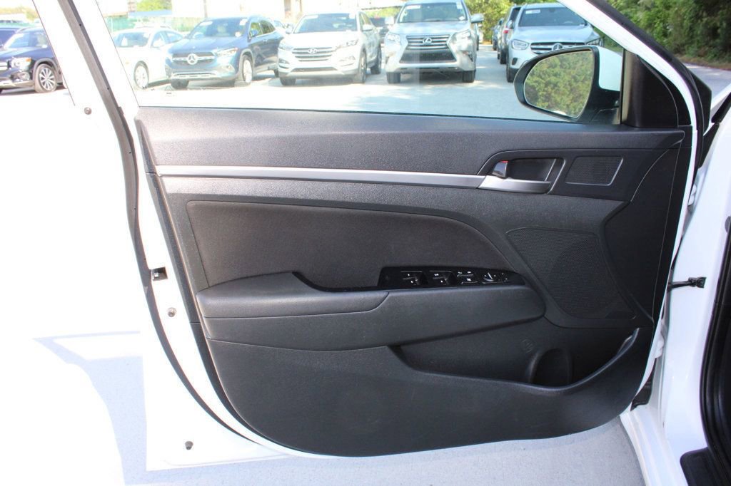 Used 2020 Hyundai Elantra SEL w/ Cargo Package (C1) image 25