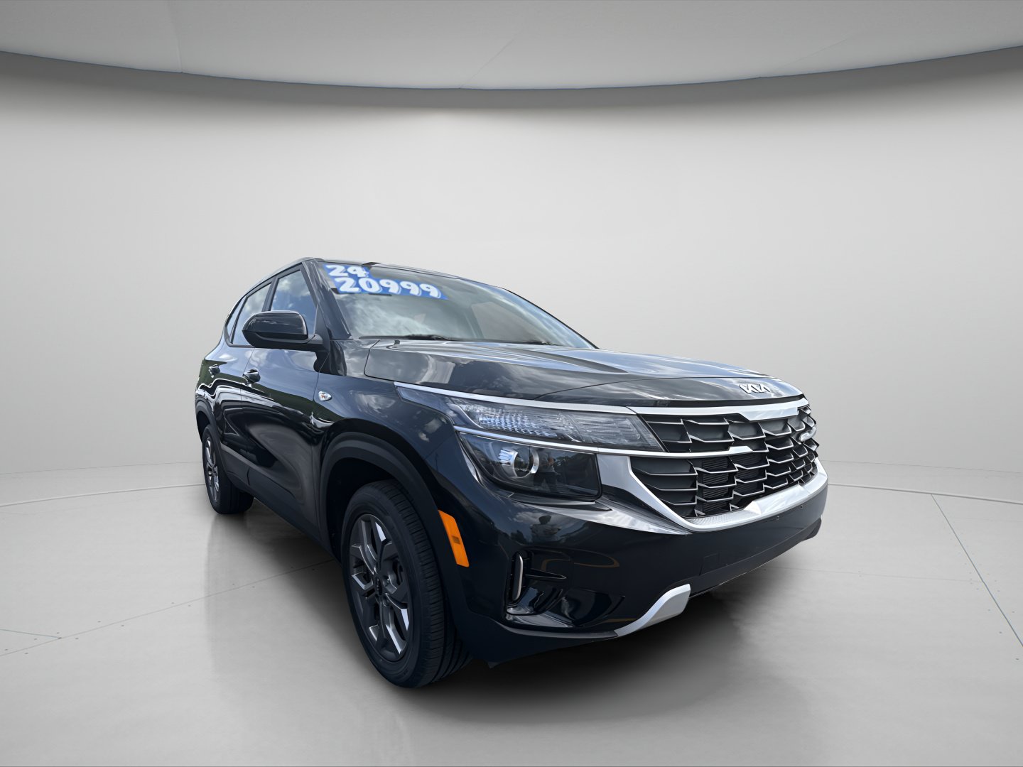 Used 2024 Kia Seltos LX AWD/4WD image 10