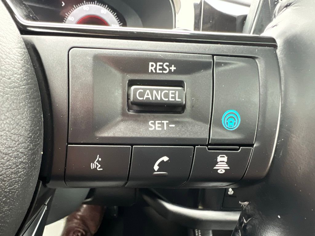 Used 2025 Nissan Pathfinder Platinum w/ Lighting Package (N92) AWD/4WD image 48