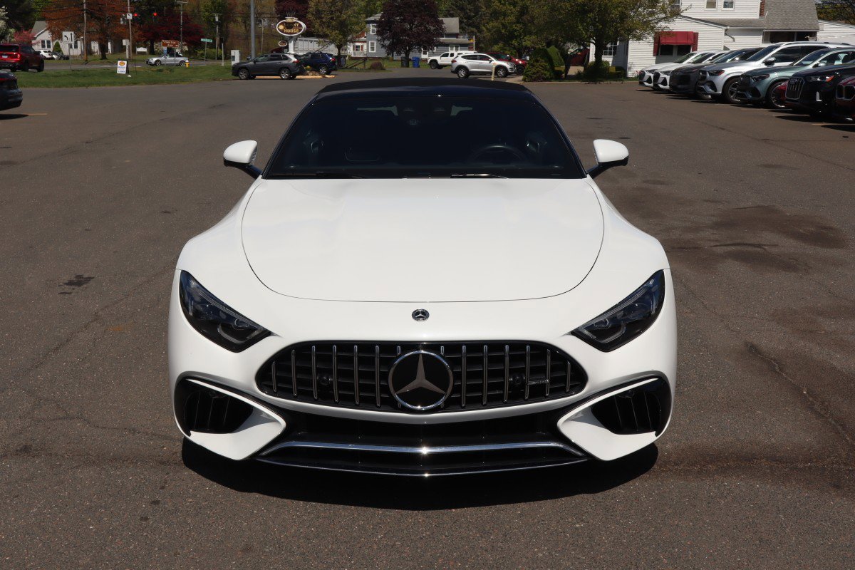 Used 2022 Mercedes-Benz SL 55 AMG 4MATIC image 2