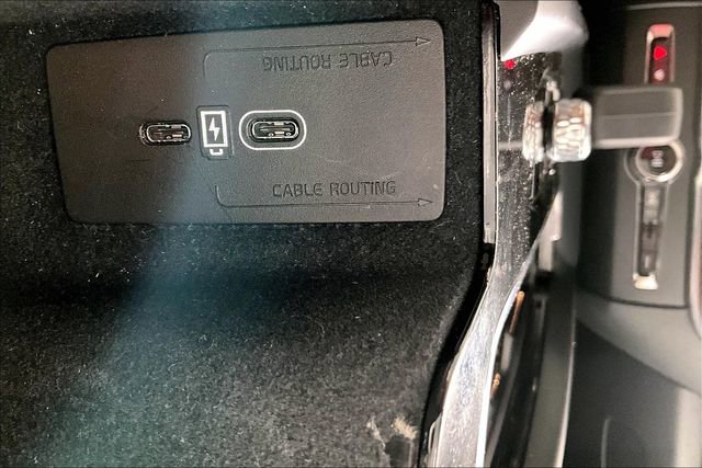 Used 2023 Volvo XC60 B5 Plus image 33