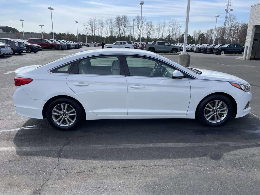 Used 2016 Hyundai Sonata SE image 11