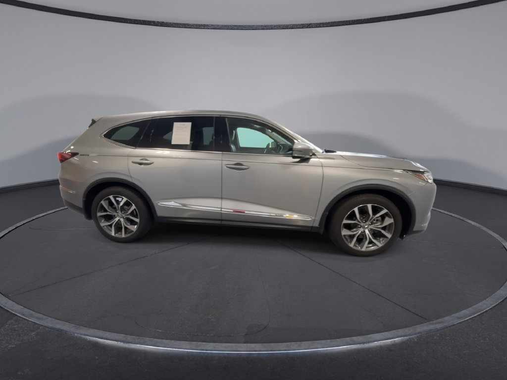 Used 2023 Acura MDX w/ Technology Package FWD image 2